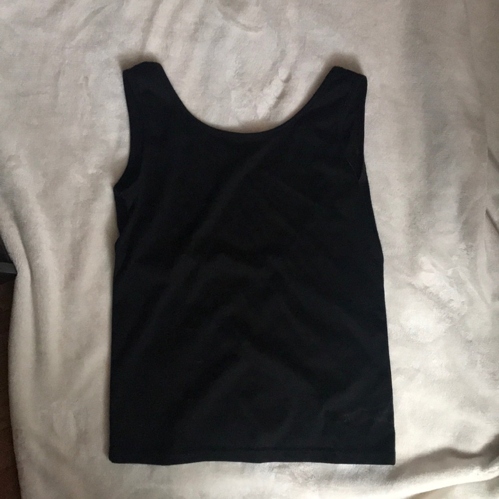 black scoop back tank top